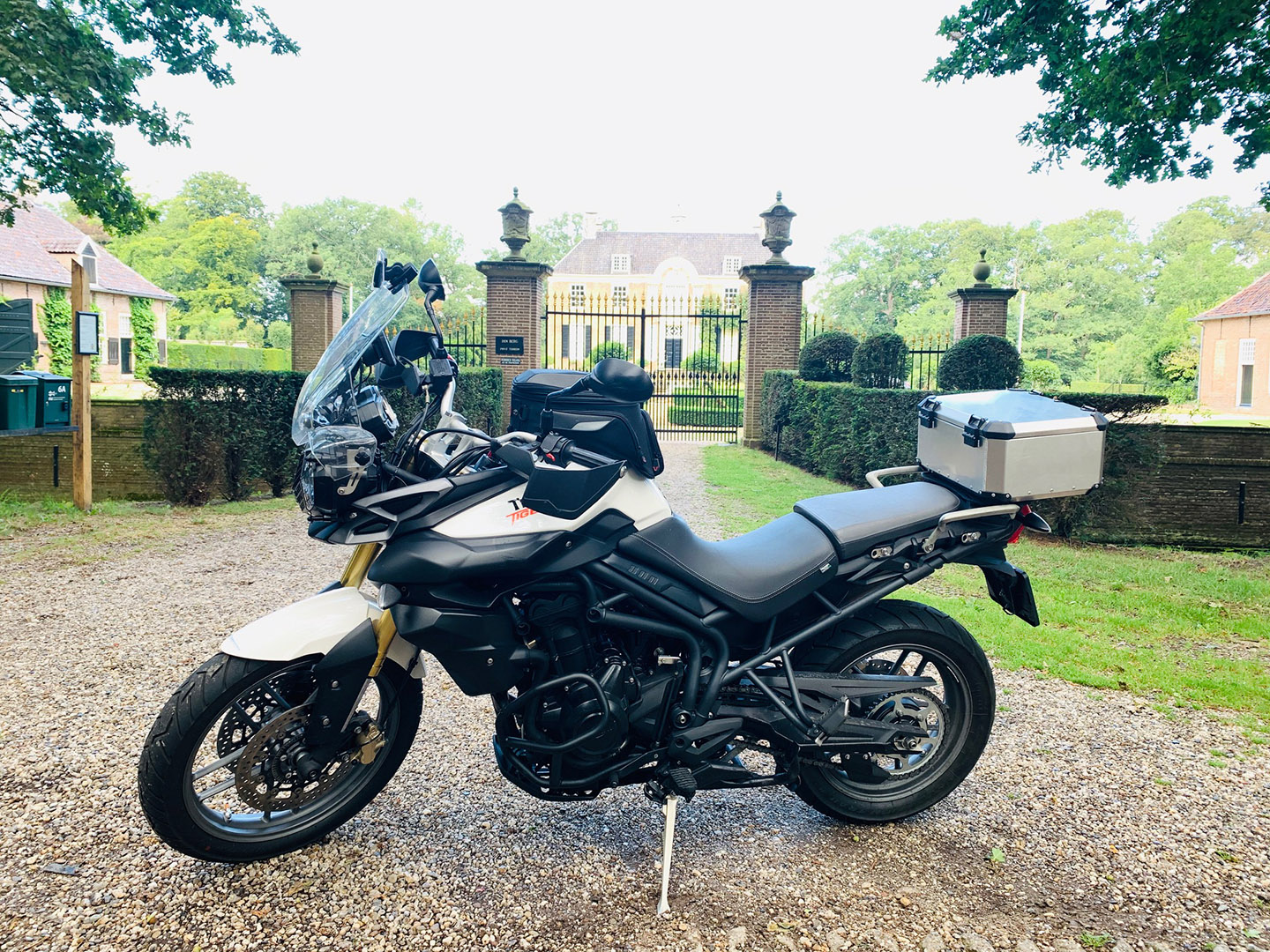 Triumph Tiger 800 Triumph Tiger 800